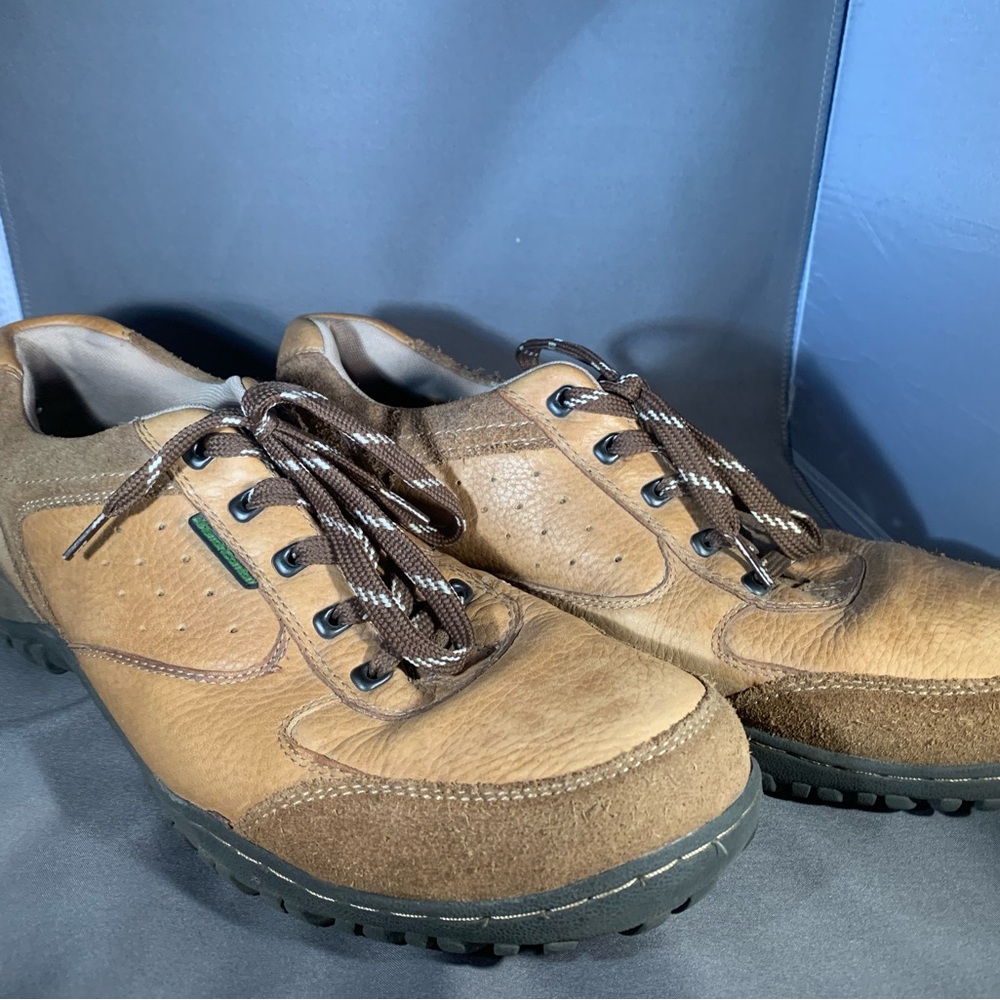 Nunn Bush Brown Sneakers with Rugged Design and Durable Soles